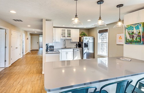 Culver House | Walk to Academy: Lake Max Family Penthouse