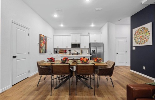 Arlington House | Walk to AT&T Stadium | Dallas Cowboys Escape