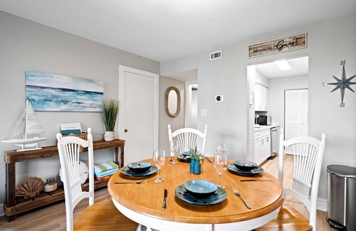 Hilton Head Island Villa | Walk to Beach- 2BR 2BA Villa - Fully Renovated