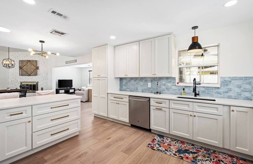 Ortona Park House | Walk to Beach – 3BR w/Heated Pool & Fenced Yard