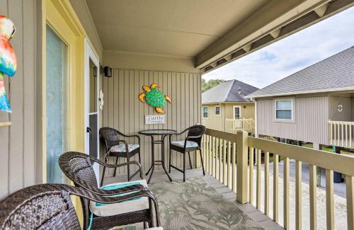 Myrtle Beach House | Walk to Beach Dog-Friendly Myrtle Beach Cottage!