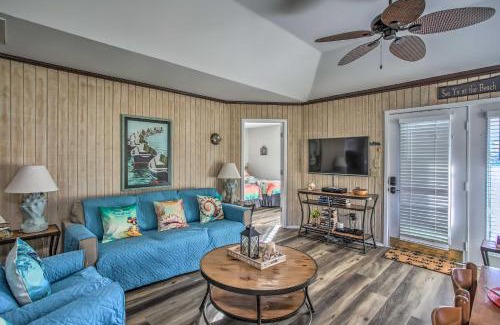 Myrtle Beach House | Walk to Beach Dog-Friendly Myrtle Beach Cottage!