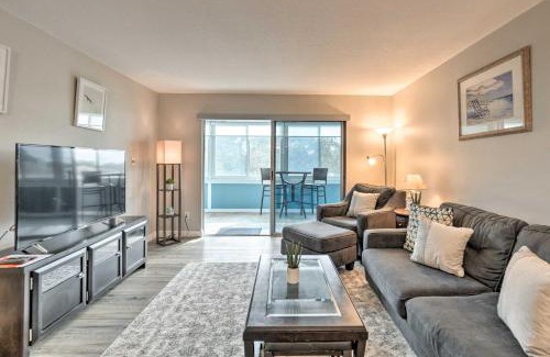 Siesta Key Apartment | Walk to Beach Resort-Style Siesta Key Condo!