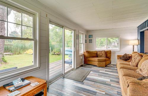 Allenton House | Walk to Cranberry Lake Quaint Family Cottage