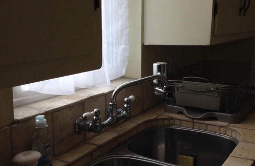 Napa House | WALK TO DOWNTOWN NAPA! EUROPEAN STYLE 2 BEDROOM DUPLEX WITH CHARM!