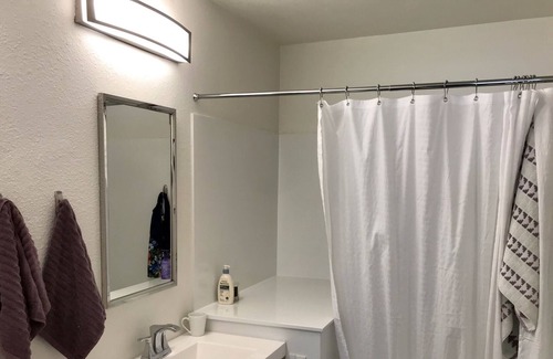 Baristo Condo | Walk to downtown PS & Arenas - Discount for 2+ month stay!