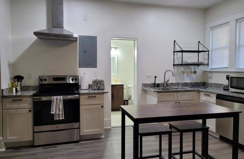 Durham Apartment | Walk to Duke Campus! 1 Bedroom in Trinity Park!