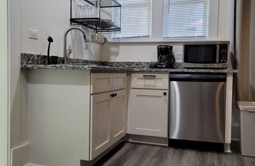 Durham Apartment | Walk to Duke Campus! 1 Bedroom in Trinity Park!