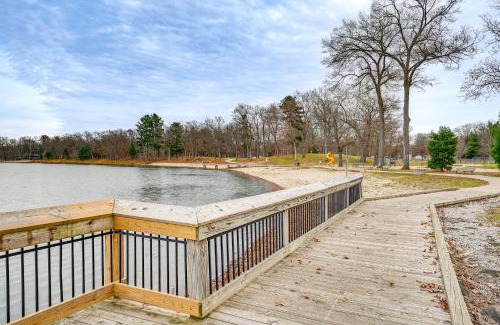 Lakewood Club House | Walk to Fox Lake Pet-Friendly A-Frame with Fire Pit