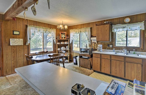 Markesan Cabin | Walk to Green Lake & Beach: Cozy Cabin w/Deck