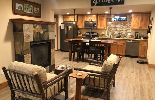 Coeur d'Alene Cottage | Walk to Lake, DT CdA & hike Tubbs Hill. Perfect location & brand new everything!