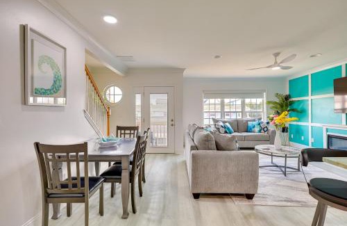 North Carolina Coast Apartment | Walk to Ocean Carolina Beach Condo with 2 Balconies