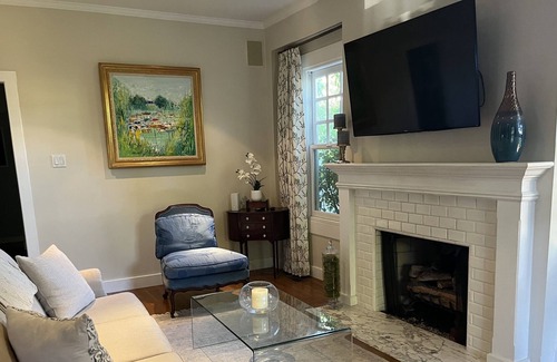 Corte Madera House | Walk to Shopping, Wine Bar, Restaurants- Available summer 2023