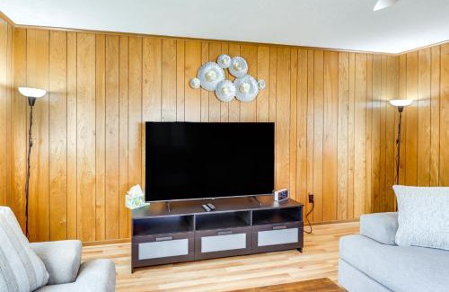 Colington House | Walk to Shore Outer Banks Beach Bungalow