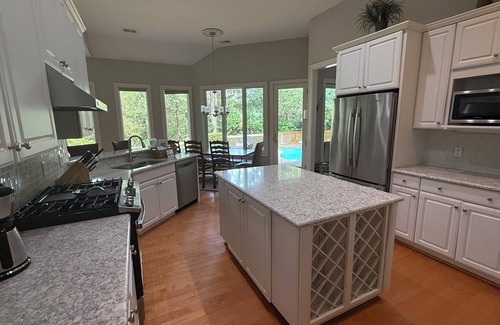 Heritage Woods House | Walk to the beach Private pool spa Dog friendly!