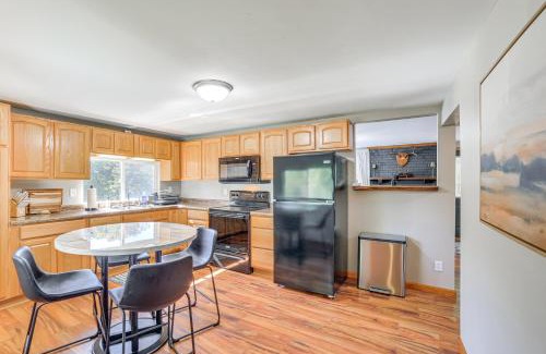 Suring House | Walk to Water Lake House in Suring!