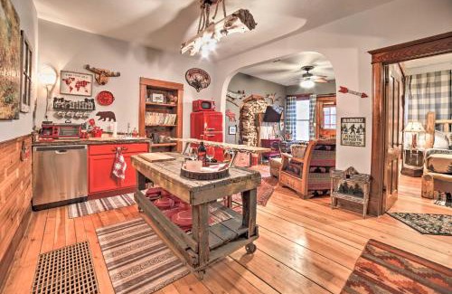 Sturgeon Bay Apartment | Walk to Waterfront Dtwn Sturgeon Bay Retreat!