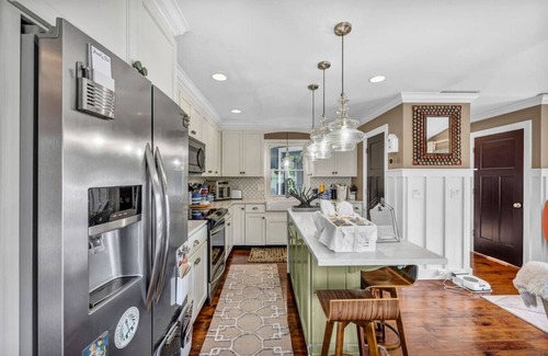 Hudson House | Walk to Western Reserve Academy