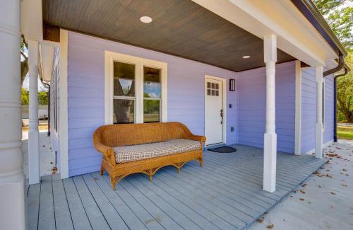 Holt House | Walk to Winery Family-Friendly Holt Getaway