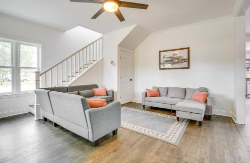 Holt House | Walk to Winery Family-Friendly Holt Getaway