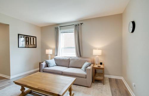 Bowling Green House | Walk to WKU, Bars and Dining! Updated Duplex Home