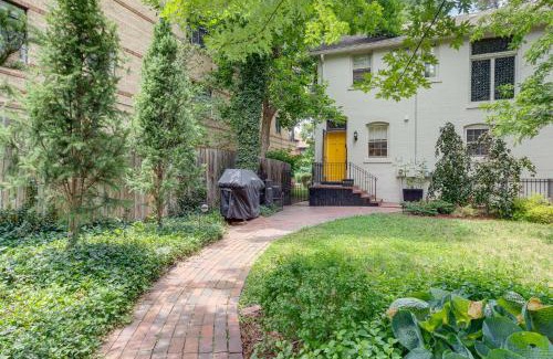 Cheesman Park Apartment | Walkable Apt with Off-Street Parking in Cheesman!