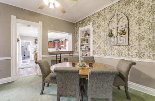 West Liberty House | Walkable Group Getaway with Bikes in West Liberty!