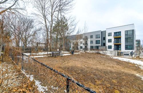 Downtown Omaha Apartment | Walkable Location Welcoming Unit in Omaha