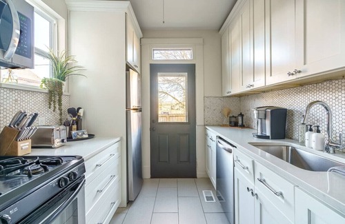 Merion Village House | Walkable to Cafes | Fenced in Patio | King Bed