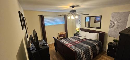 Athens Apartment | Walkable to Sanford Stadium or downtown