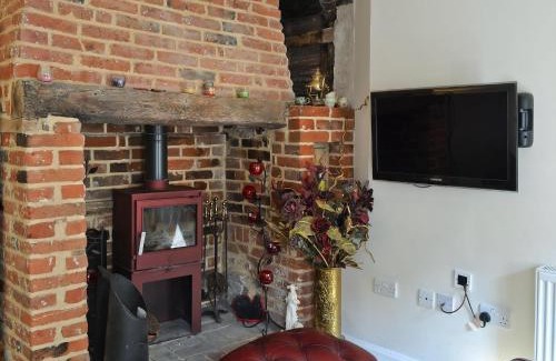 Sproughton House | Walnut Cottage