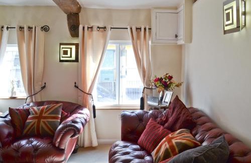 Sproughton House | Walnut Cottage