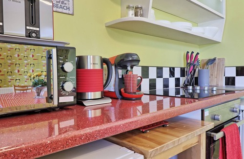 Walton on the Naze Cottage | Walton Beach Holiday Lets