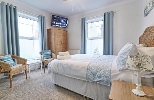 Walton on the Naze Apartment | Walton Beach Holiday Lets