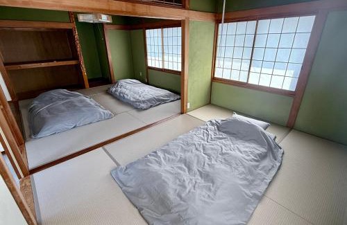 Nachikatsura-cho House | Wan Kumano by WhyKumano