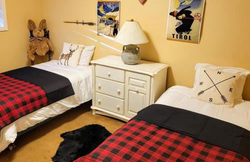 Warm Springs House | Wanderers Way 106