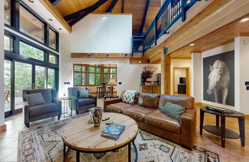 Helen House | Wanderlust