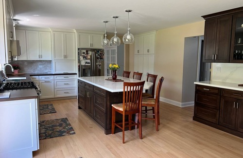 Gages Lake House | Warm and inviting home away from home half way between Chicago and Milwaukee.