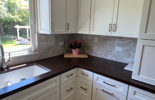 Gages Lake House | Warm and inviting home away from home half way between Chicago and Milwaukee.