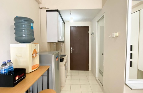 Sunter Apartment | Warm And Restful Studio Room Sunter Park View Apartment