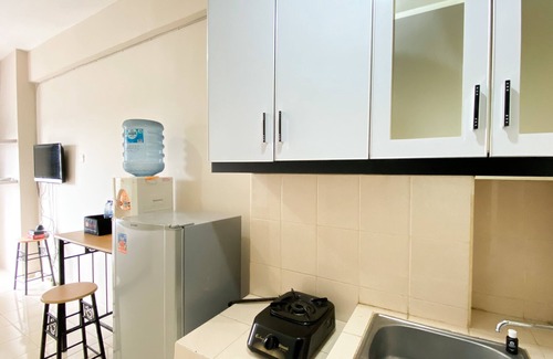 Sunter Apartment | Warm And Restful Studio Room Sunter Park View Apartment