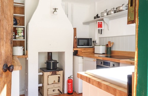 Bures House | WARREN COTTAGE, pet friendly, character holiday cottage in Assington