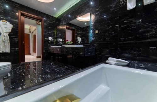 Al Khobar Hotel | Warwick Al Khobar