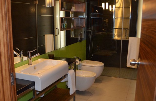 Zalqa Hotel | Warwick Stone 55 Hotel