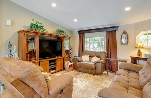 Tumtum House | Washington House w/ Boat Dock & Water View