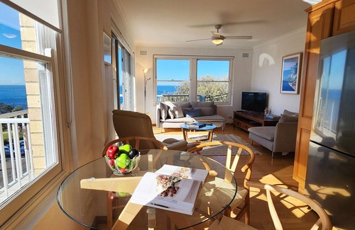 Sydney Apartment | Watch The Sunrise Over Coogee | 2 Bedrooms + Garage