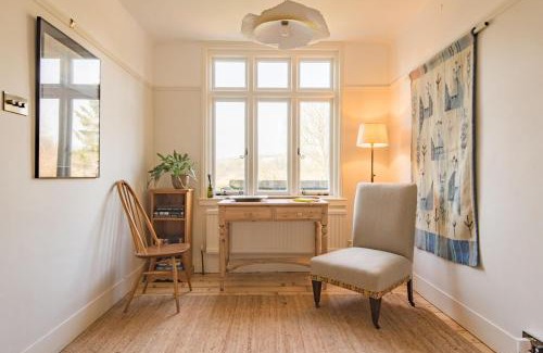 Etchinghill House | Water Farm House by Keepers Cottages