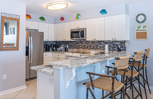 Fort Morgan Pines House | Water Front Condo on Mobile Bay! This is a recently remodeled 2 bedroom 2 bath condo at Navy Cove.