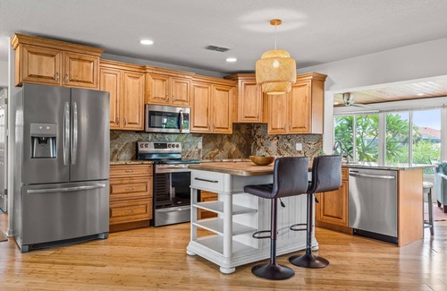 Apollo Beach House | Water Front Home Island Paradise, come explore true tranquility.