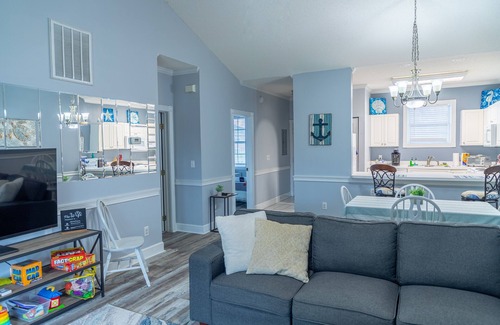 Myrtle Beach Condo | Water View! Serene Myrtle Beach Condo & Breathtaking View, King Suite, 3 Pools